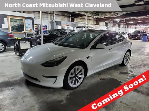 2022 Tesla Model 3 Standard Range