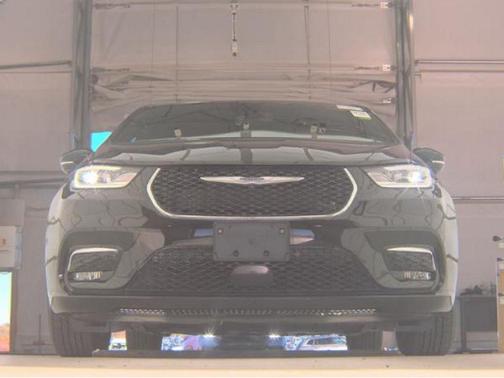 2025 Chrysler Pacifica L