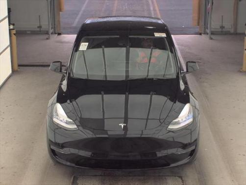 2022 Tesla Model Y Long Range Dual Motor All-Wheel Drive