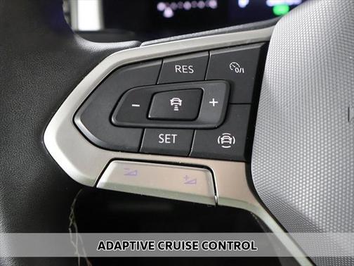 2022 Volkswagen Atlas 3.6L SE w/Technology