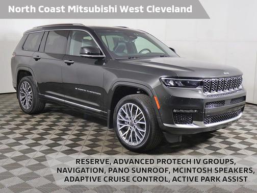 Diamond Black Crystal Pearlcoat 2023 Jeep Grand Cherokee L Summit Reserve