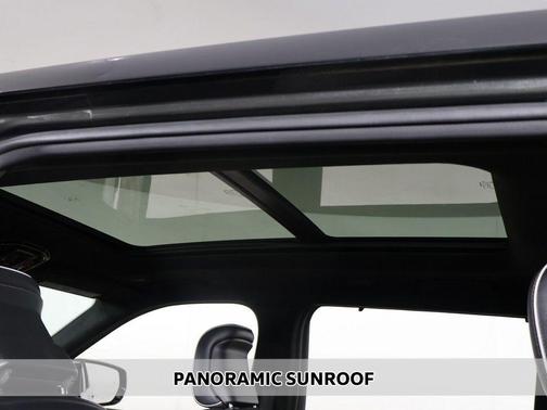 Diamond Black Crystal Pearlcoat 2023 Jeep Grand Cherokee L Summit Reserve