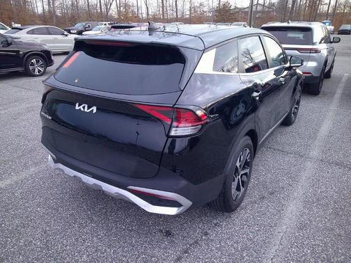 2024 Kia Sportage EX