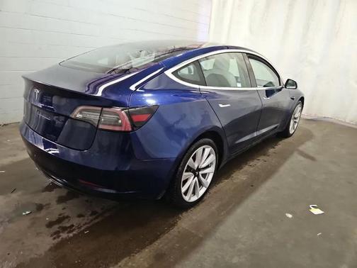 2019 Tesla Model 3 Standard Range Plus