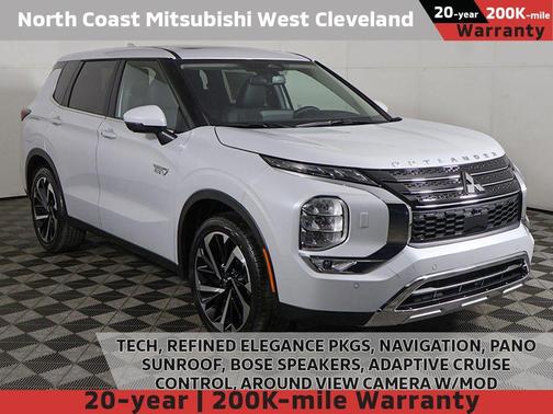 White Diamond 2025 Mitsubishi Outlander PHEV SE S-AWC