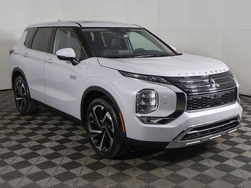 2025 Mitsubishi Outlander PHEV SE S-AWC