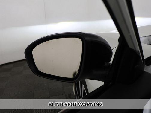 2022 Nissan Altima SR FWD