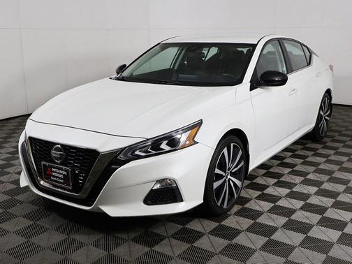 2022 Nissan Altima SR FWD