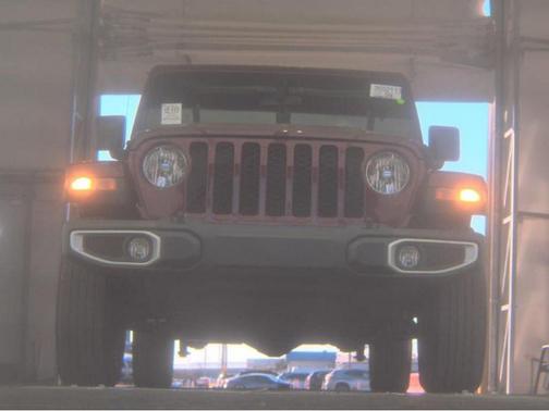 2022 Jeep Gladiator Sport S