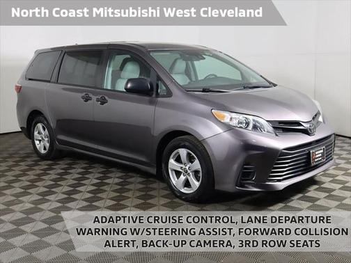 2020 Toyota Sienna SE