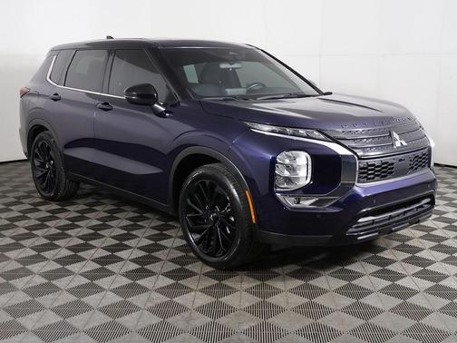 2022 Mitsubishi Outlander SE