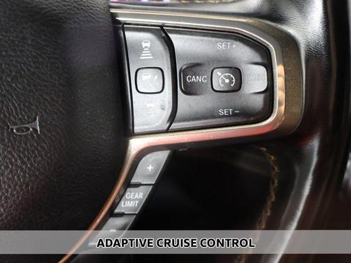 Diamond Black Crystal Pearlcoat 2022 RAM 1500 Longhorn