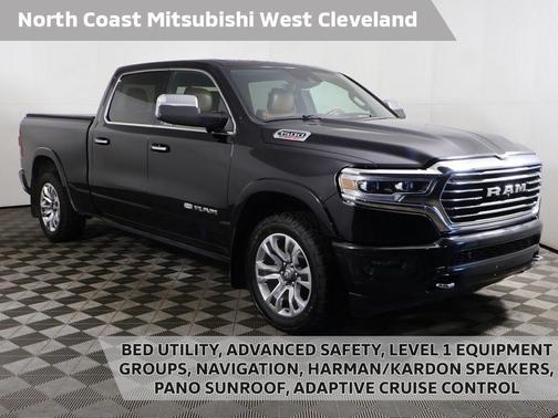 Diamond Black Crystal Pearlcoat 2022 RAM 1500 Longhorn