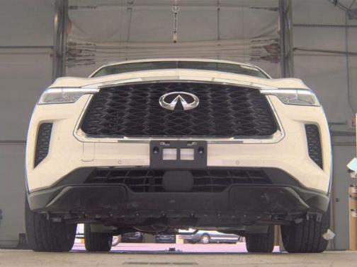 Majestic White 2023 INFINITI QX60 Luxe