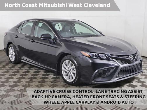 Midnight Black Metallic 2024 Toyota Camry SE
