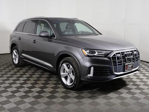 2022 Audi Q7 45 Premium Plus