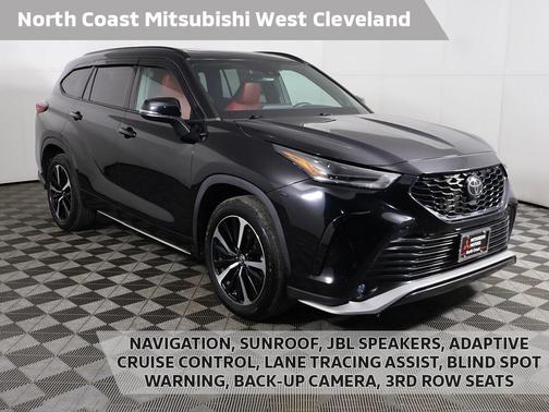 2022 Toyota Highlander XSE
