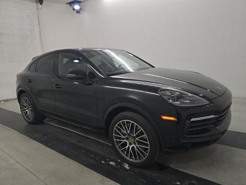 2023 Porsche Cayenne Platinum Edition
