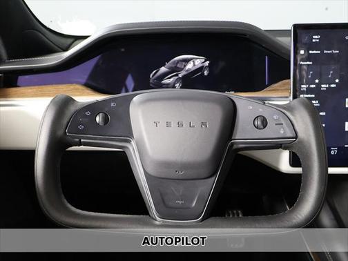 2022 Tesla Model S Base