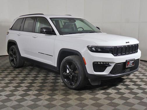 Bright White Clearcoat 2023 Jeep Grand Cherokee Limited