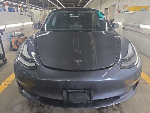 Gray 2021 Tesla Model 3 Long Range