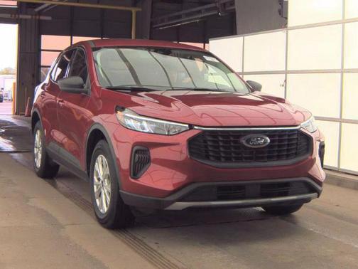 Rapid Red Metallic Tinted Clearcoat 2023 Ford Escape Active