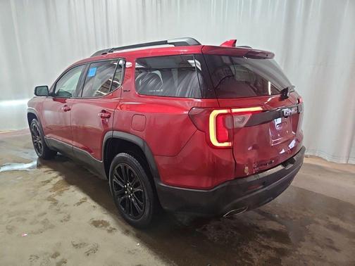 Cayenne Red Tintcoat 2022 GMC Acadia FWD SLT