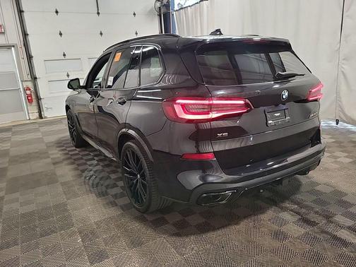 Black 2023 BMW X5 M50i
