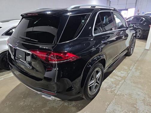 Black 2022 Mercedes-Benz GLE 450 4MATIC