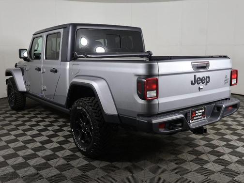 2021 Jeep Gladiator Willys 4x4