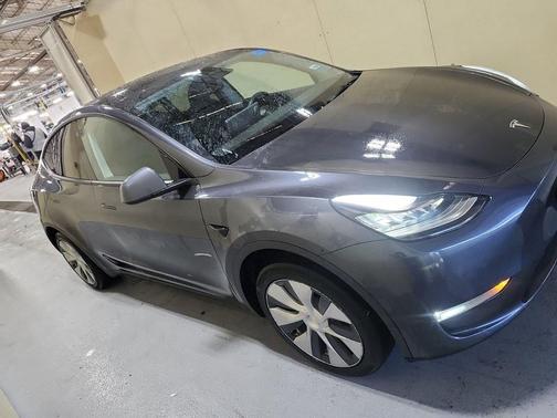 2021 Tesla Model Y Long Range Dual Motor All-Wheel Drive