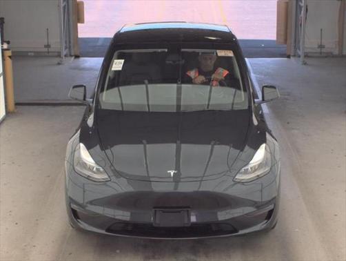 2024 Tesla Model Y Long Range Dual Motor All-Wheel Drive