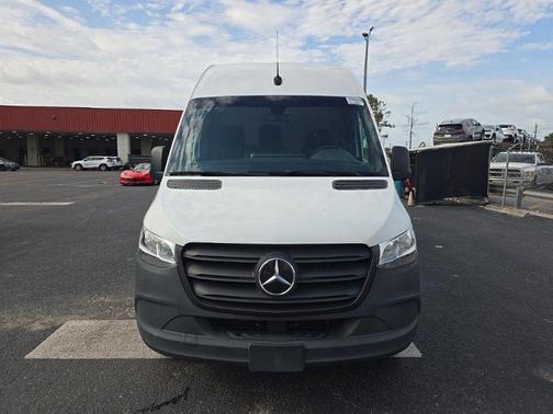 White 2024 Mercedes-Benz eSprinter 2500 Cargo 170 WB