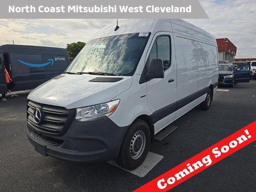 White 2024 Mercedes-Benz eSprinter 2500 Cargo 170 WB