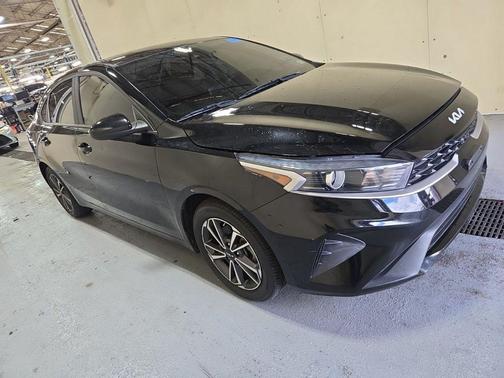 Aurora Black 2023 Kia Forte LXS