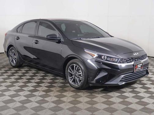 Aurora Black 2023 Kia Forte LXS