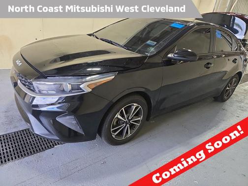 Aurora Black 2023 Kia Forte LXS