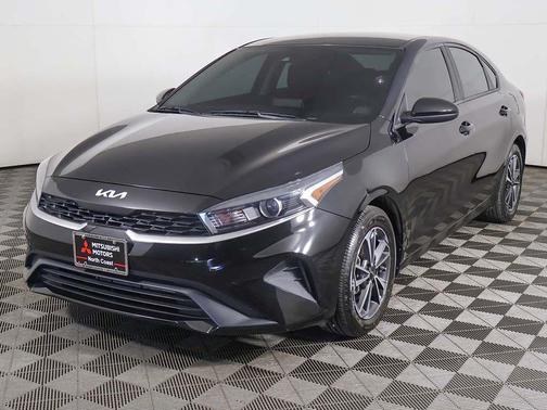 Aurora Black 2023 Kia Forte LXS