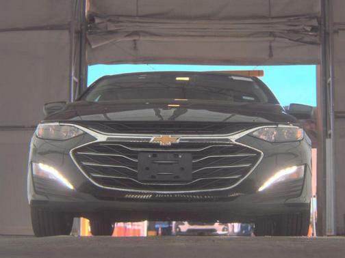 Mosaic Black Metallic 2024 Chevrolet Malibu FWD 1LT