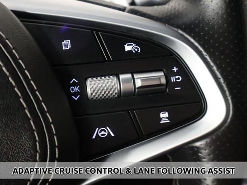 Alta White 2025 Genesis GV70 2.5T AWD