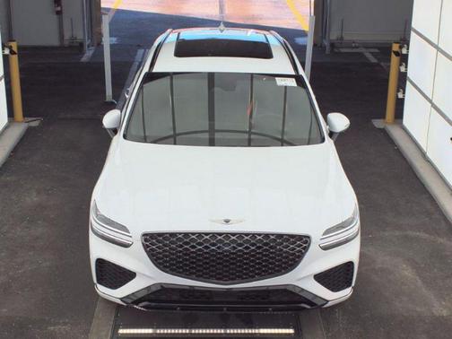 Alta White 2025 Genesis GV70 2.5T AWD