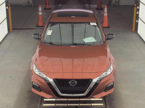 2021 Nissan Altima SR FWD