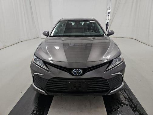 2021 Toyota Camry Hybrid XLE