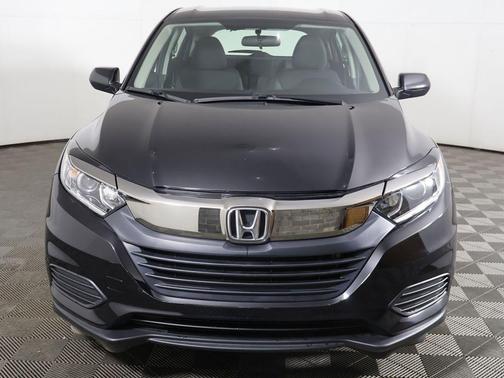 Crystal Black Pearl 2022 Honda HR-V LX