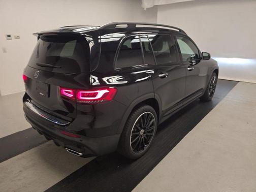 Black 2023 Mercedes-Benz GLB 250 Base