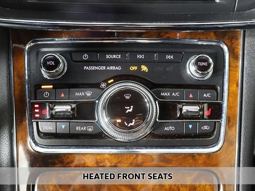 2018 Lincoln Continental Premiere