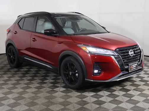 2023 Nissan Kicks SR