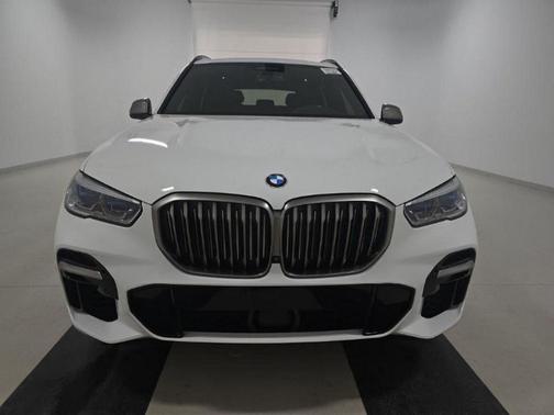 2023 BMW X5 M50i