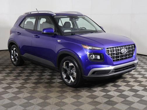 2023 Hyundai VENUE SEL