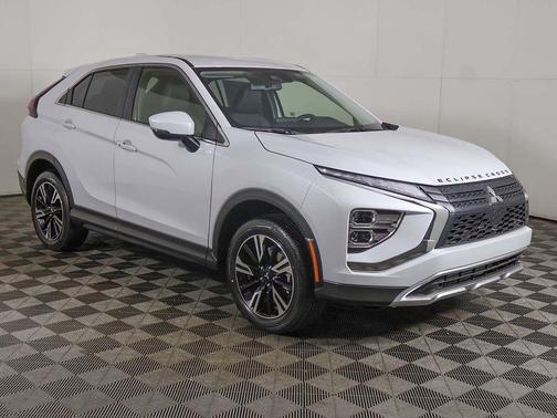 White Diamond 2026 Mitsubishi Eclipse Cross SE